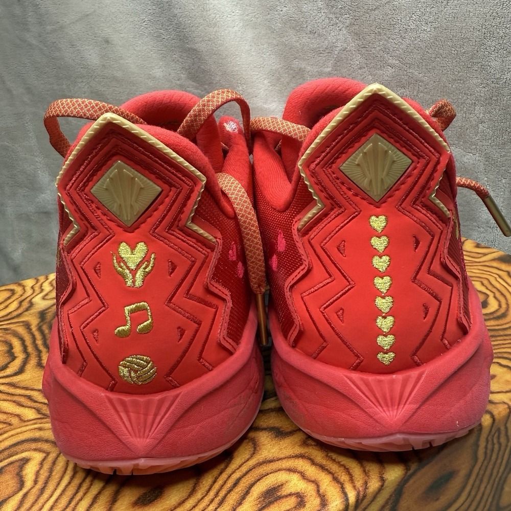 ANTA KAI 2 KYRIE IRVING Size 11 Mothers Day Red Authentic OG Sneaker Room Box - Picture 6 of 11